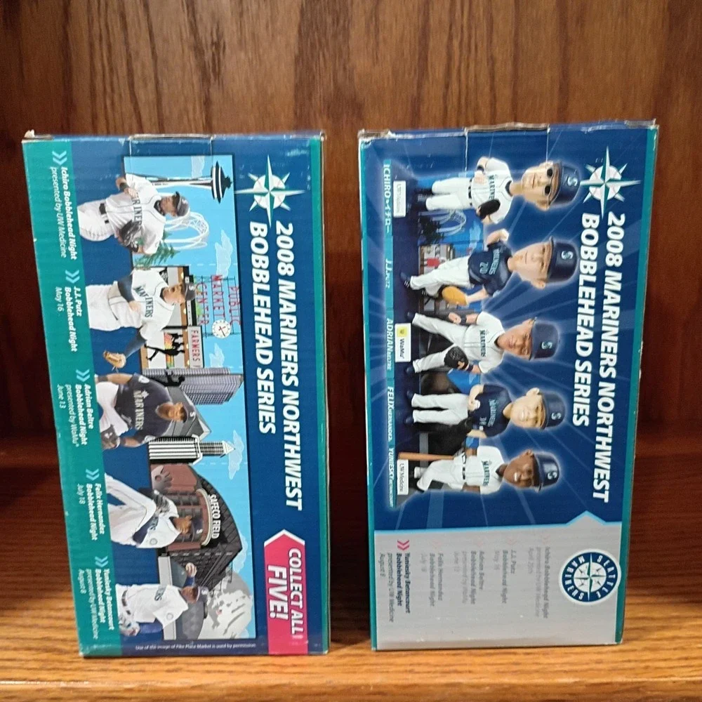 J.J. Putz #20 05/16/08 & Yuniesky Betancourt #5 08/08/08 Mariners Bobblehead SGA
